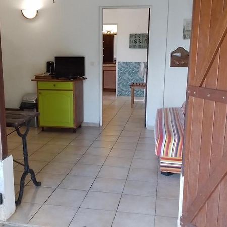Kay Zanndoli Apartment La Trinite Luaran gambar