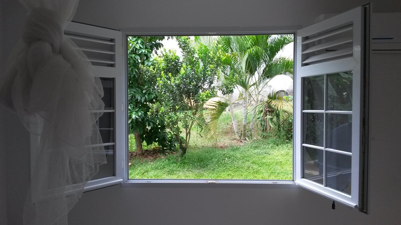 Kay Zanndoli Apartment La Trinite Luaran gambar